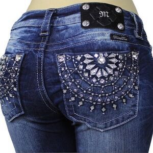 Miss Me Signature Rhinestone Starburst Skinny Jeans